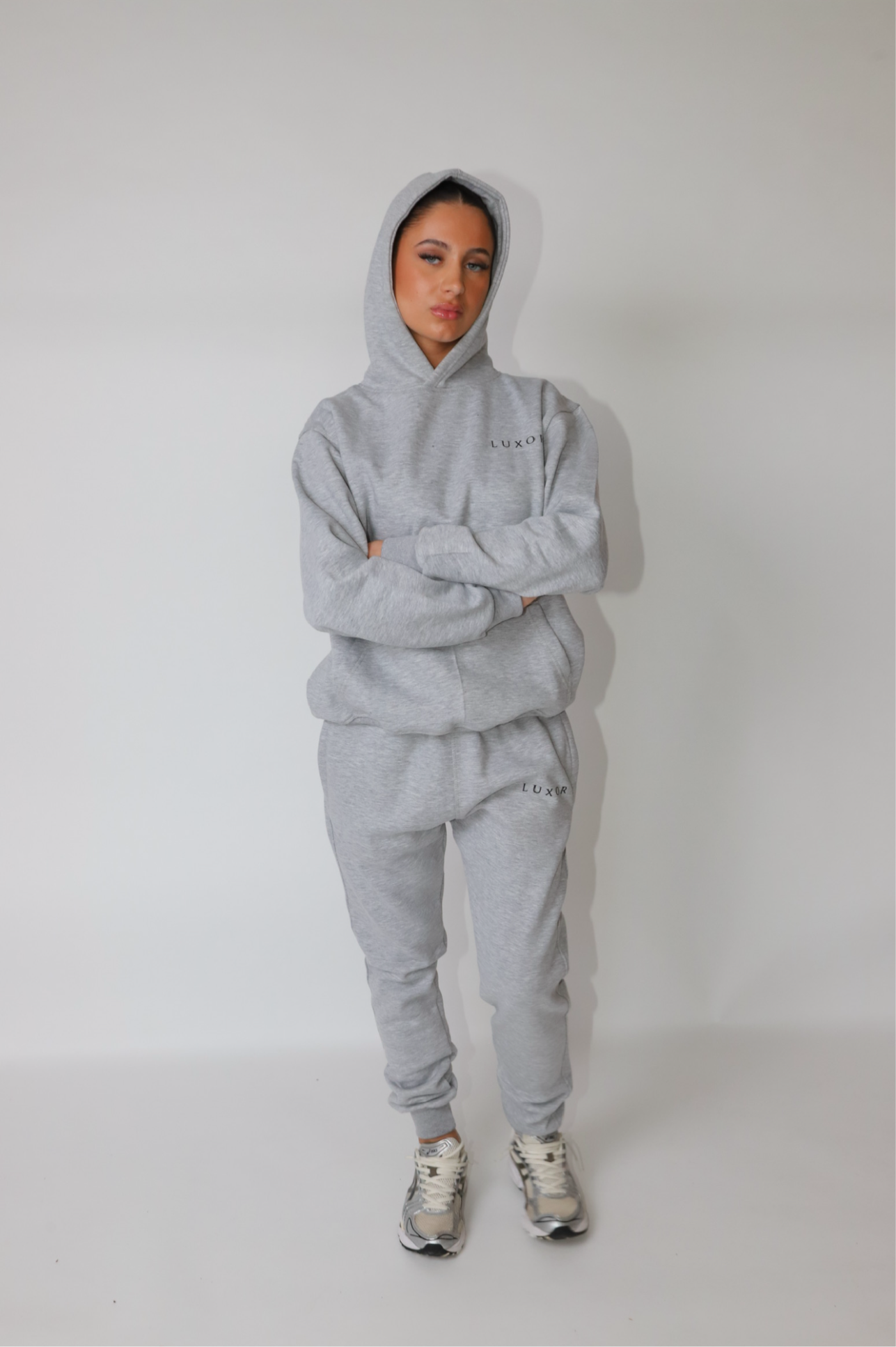 GRAPHITE GREY
