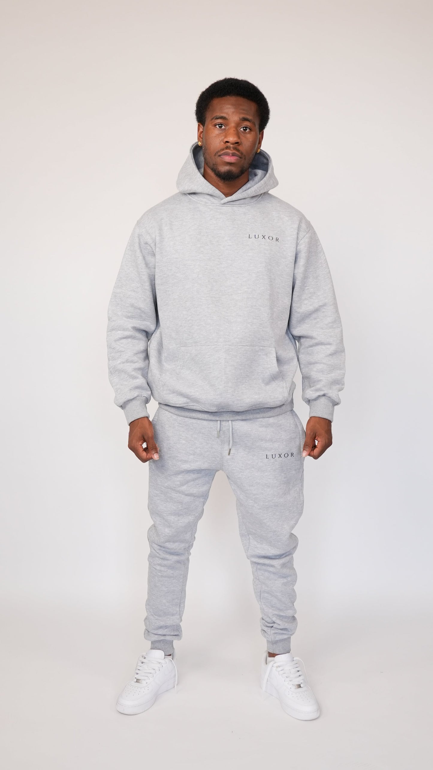 GRAPHITE GREY
